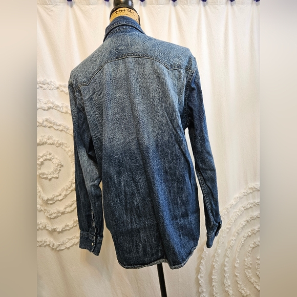 Men’s Levi Button-down Denim Shirt - Picture 16 of 16